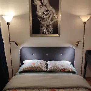 https://historic-center-residence-2.bucharesthotelsnow.com