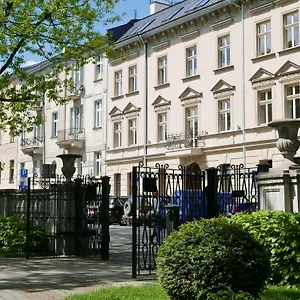 https://krakow-central-apartments.krakowhotelspoland.com